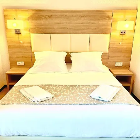 Les Pavillons Du Golfe 3* Favone