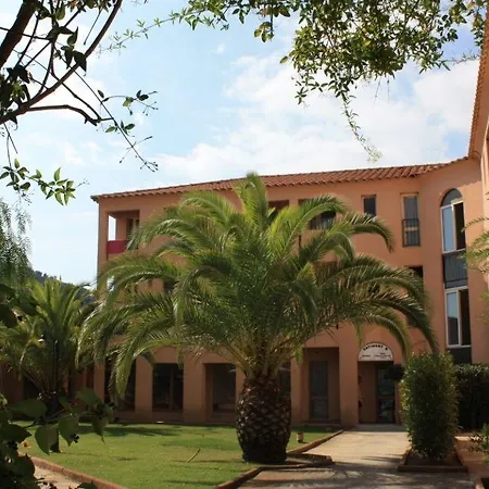 Hotel Les Pavillons Du Golfe 3*