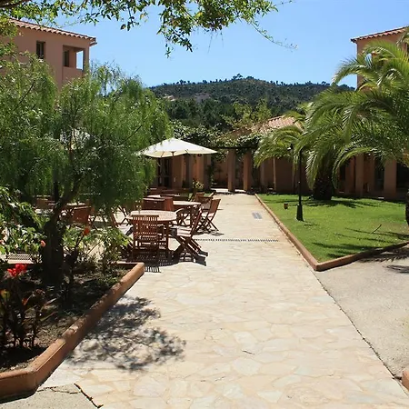 Les Pavillons Du Golfe 3* Favone