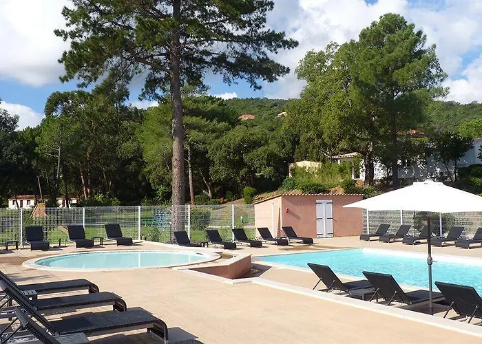 Hotel Les Pavillons Du Golfe 3*