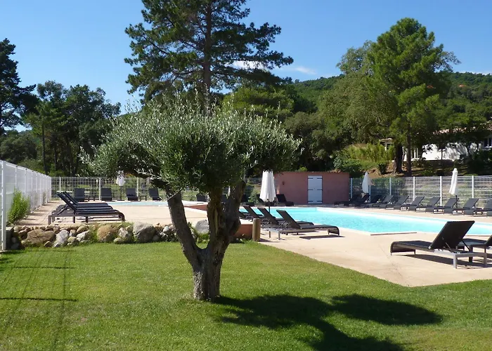 Hotel Les Pavillons Du Golfe 3*