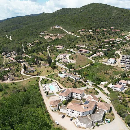 Les Pavillons Du Golfe פאבונה