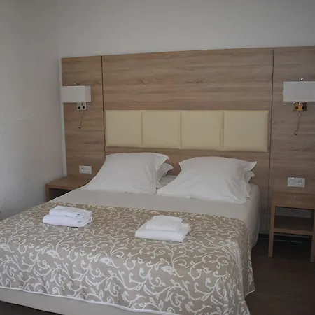 Les Pavillons Du Golfe Hotel Favone