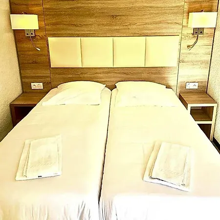 Ξενοδοχείο Les Pavillons Du Golfe 3*