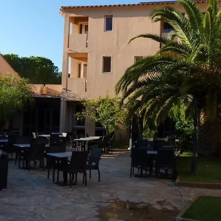 Hotel Les Pavillons Du Golfe 3*