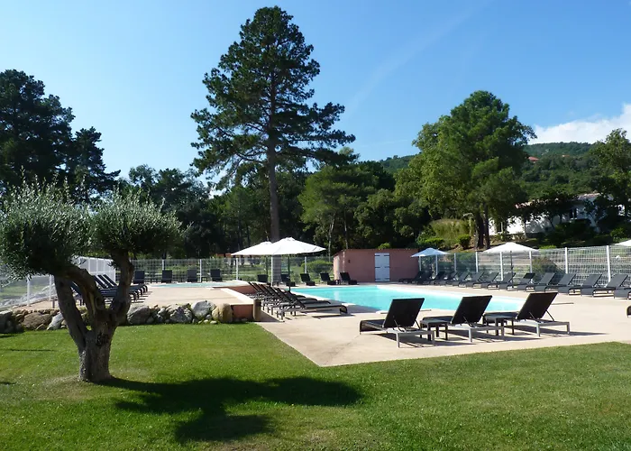 Les Pavillons Du Golfe Hotel